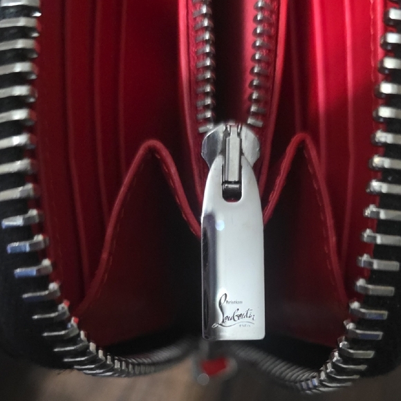 Christian Loubutin Panettone Gray Zip-Around Wallet - Picture 12 of 16